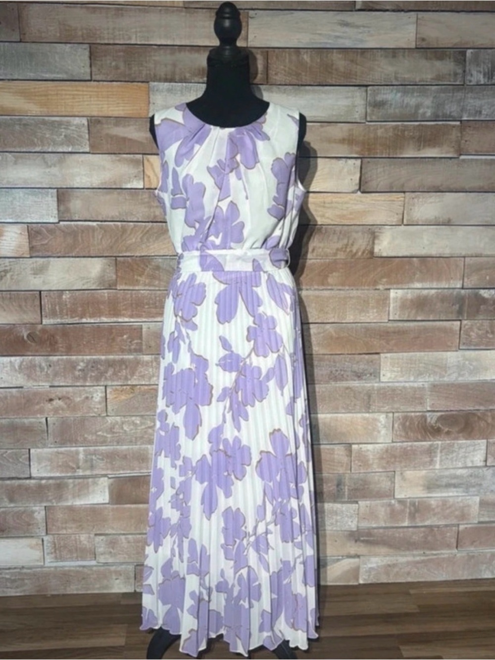Sandra Darren Purple Floral Sleeveless Pleated Maxi Dress Size 8